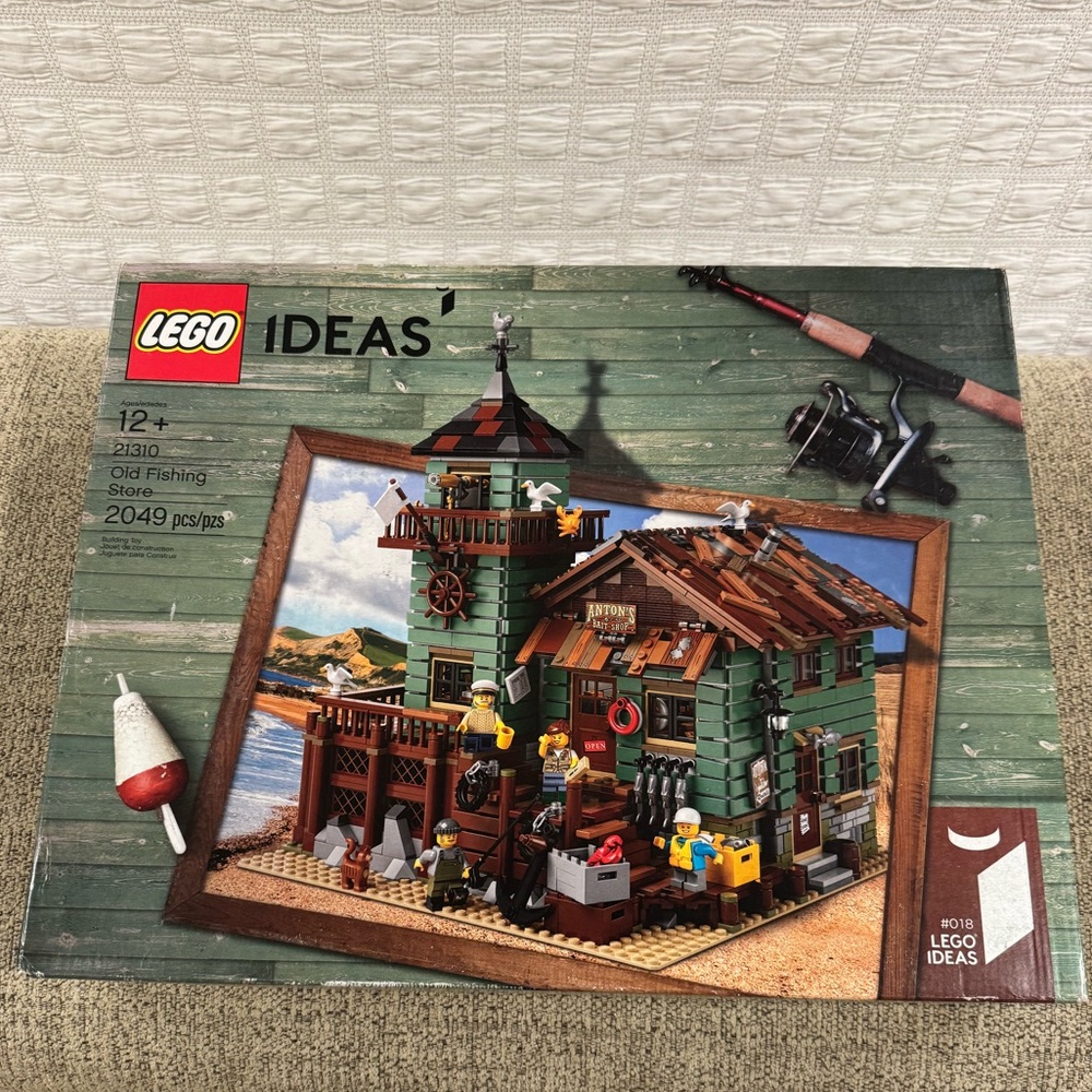 LEGO Ideas 21310 Old Fishing Store – Retired – NEW AND SEALED – Rare